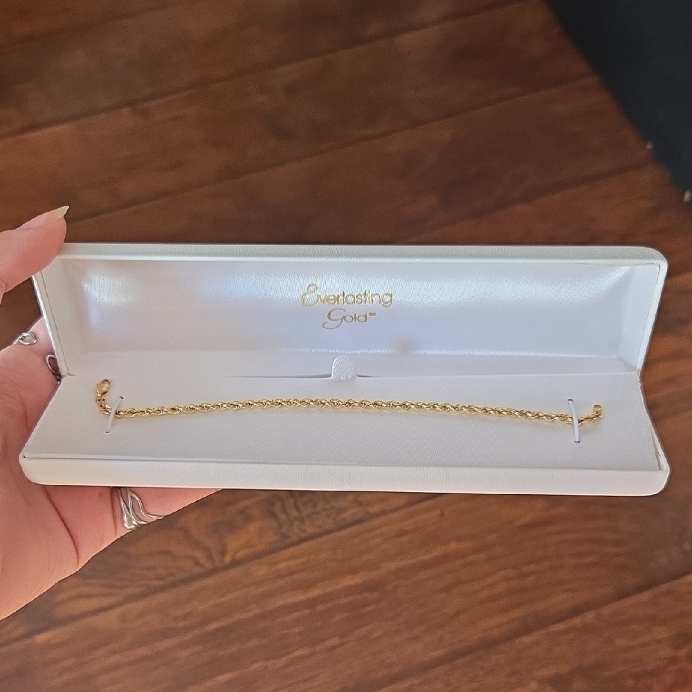 Kohl's Elegant 14 Karat Gold 7.5" Never Worn Bracelet